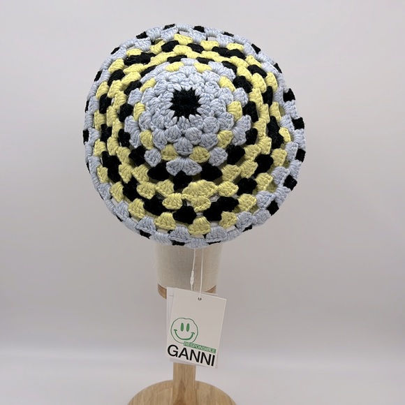 Ganni Recycled Wool Crochet Beret Hat Style A4210 Black Grey Yellow - Picture 3 of 12